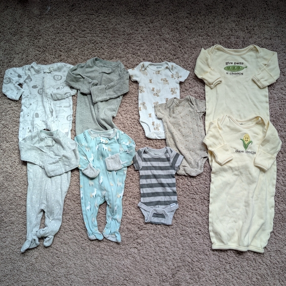 Newborn & 0-6 Month Bundle - Picture 1 of 8